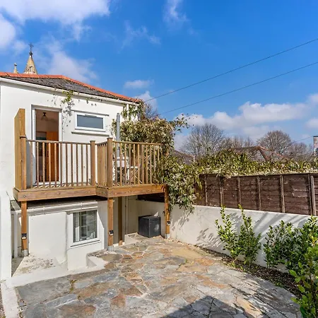 Stylish Near Seafront Falmouth