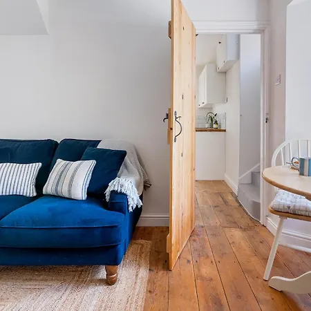 Stylish Near Seafront Holiday home *
